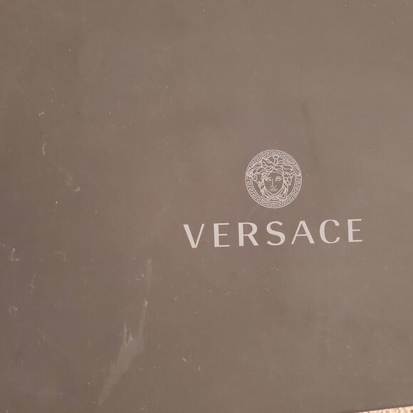 Kids Versace Robe - Picture 2 of 6